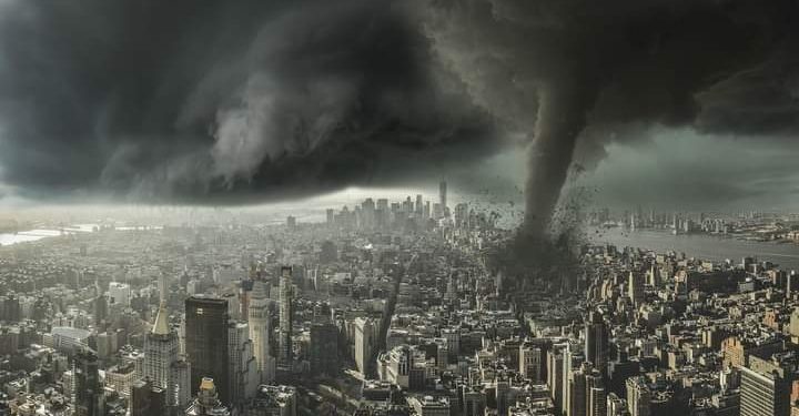 TORNADO DEJA AL MENOS 8 MUERTOS Y 200 HERIDOS EN CHINA