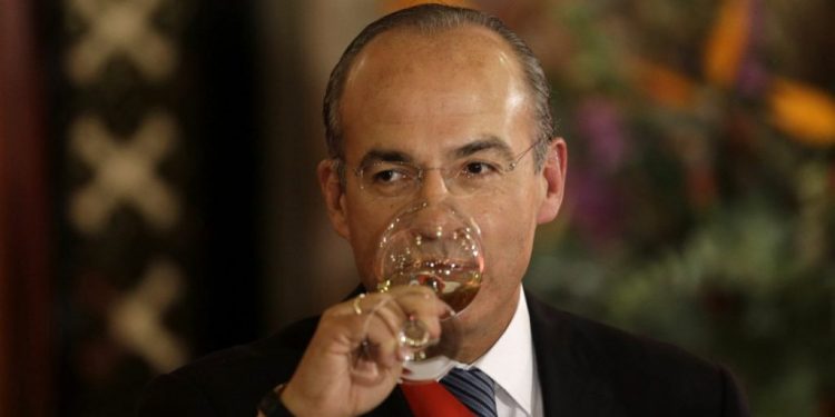 FELIPE CALDERÓN ROMPE EL SILENCIO SOBRE SU SUPUESTO ALCOHOLISMO