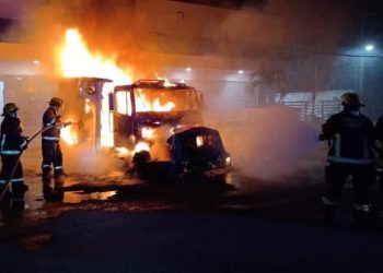 CAOS EN TRANSPORTE DE CANCÚN