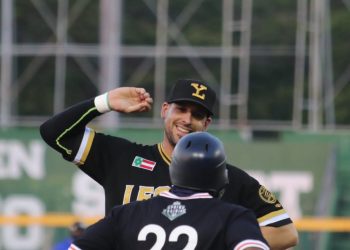 TIGRES SE IMPONE A LEONES EN PRIMER JUEGO DE PRETEMPORADA