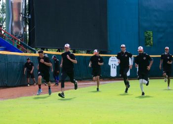 EL BETO ÁVILA LISTO PARA RECIBIR A SUS AFICIONADOS Y A LOS LEONES DE YUCATÁN