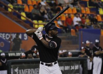 LUCE JAVIER SOLANO Y TIGRES LE GANA A PIRATAS