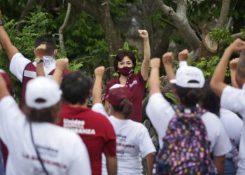VECINOS DE LA JUAN BAUTISTA OFRECEN RESPALDO A JUANITA ALONSO