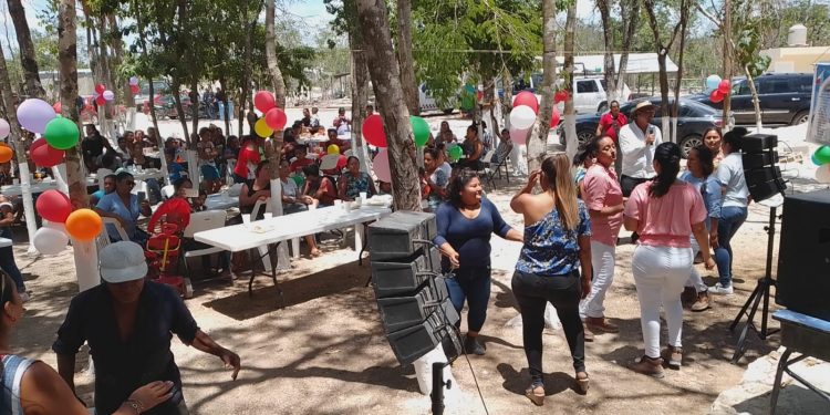CELEBRAN DÍA DE LAS MADRES EN “LOS FAISANES”
