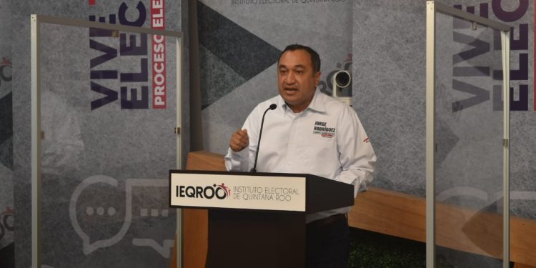 JORGE RODRÍGUEZ REAFIRMA EN DEBATE SU POSICIÓN COMO PUNTERO PARA CONVERTIRSE EN EL PRÓXIMO PRESIDENTE MUNICIPAL DE BENITO JUÁREZ