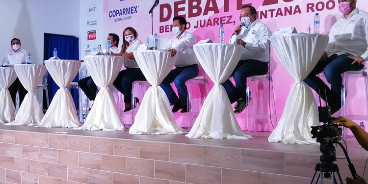 UN ÉXITO EL DEBATE DE COPARMEX