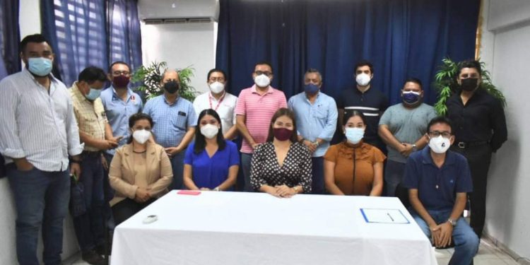 IMPULSARÁ ANAHÍ GONZÁLEZ INICIATIVAS QUE APOYEN AL SECTOR COMERCIO