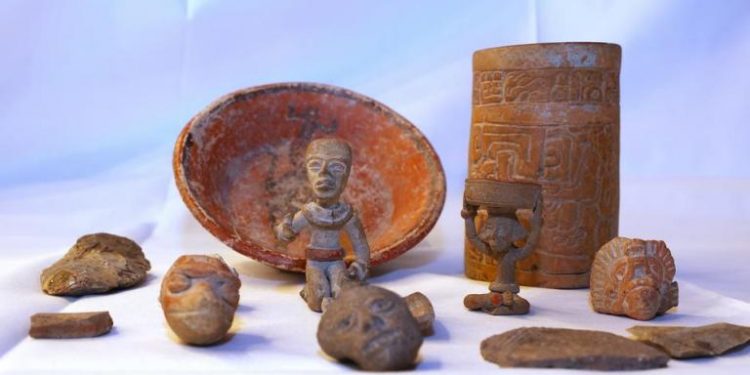 ALEMANIA REGRESARÁ ESCULTURAS MAYAS ROBADAS A MÉXICO