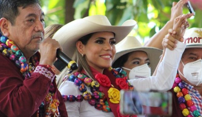 EVELYN SALGADO INICIA CAMPAÑA JUNTO A SU PADRE EN GUERRERO