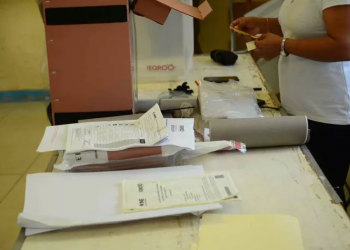 AVALA IEQROO DEBATES ENTRE CANDIDATOS EN CANCÚN Y COZUMEL