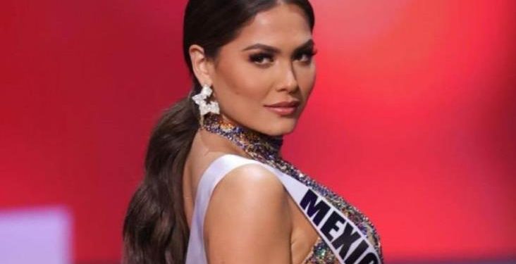AMLO FELICITA A ANDREA MEZA POR TRIUNFO EN MISS UNIVERSO 2021