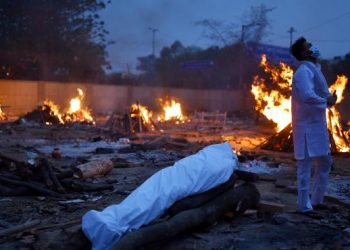 INDIA REGISTRA UN NUEVO RÉCORD DE MUERTES POR COVID