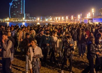 ESPAÑA SALE DE FIESTA POR FIN PARA CELEBRAR FIN DEL ESTADO DE ALARMA