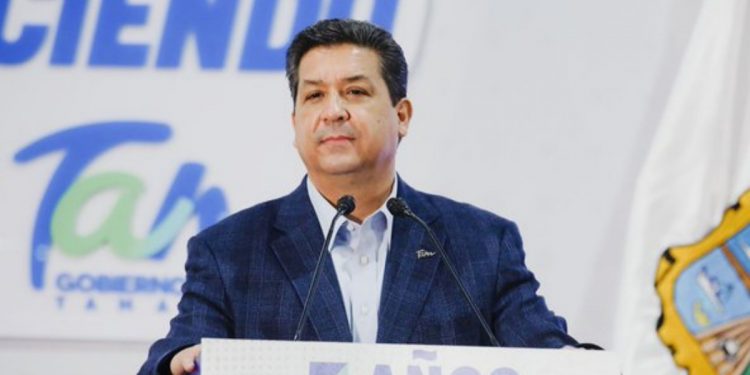 FISCALÍA OBTIENE ORDEN DE ARRESTO CONTRA CABEZA DE VACA PESE AL FUERO