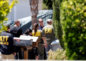 AUTORIDADES DE CALIFORNIA IDENTIFICAN A AUTOR DE TIROTEO QUE DEJÓ NUEVE MUERTOS