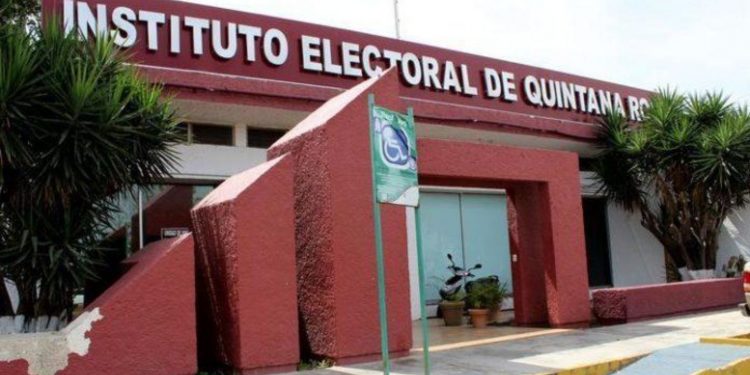 IEQROO APROBÓ SUSTITUCIONES DE “VA POR QUINTANA ROO”.