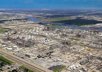 AMLO PRESENTA INFORME SOBRE COMPRA DE REFINERÍA DEER PARK EN TEXAS