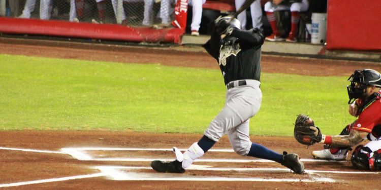 LOS BENGALÍES PEGAN PRIMERO EN LA CIUDAD DE LAS MURALLAS