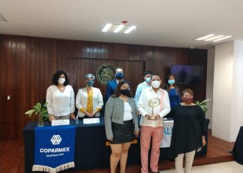 ONCE EMPRESAS SOCIALMENTE RESPONSABLES RECIBEN DISTINTIVO EN QUINTANA ROO