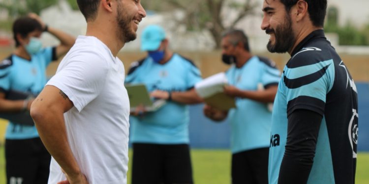 STEVEN ALMEIDA REPORTA A LA PRETEMPORADA CON CANCÚN FC.