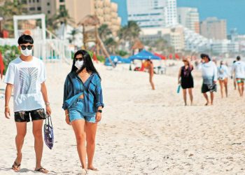 CONTINÚAN EN AUMENTO LOS CONTAGIOS DE COVID-19 EN QUINTANA ROO