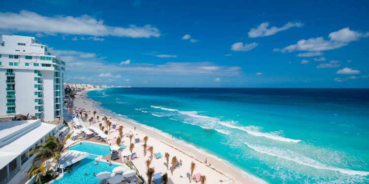 AUMENTAN LOS CONTAGIOS DE COVID-19 EN QUINTANA ROO