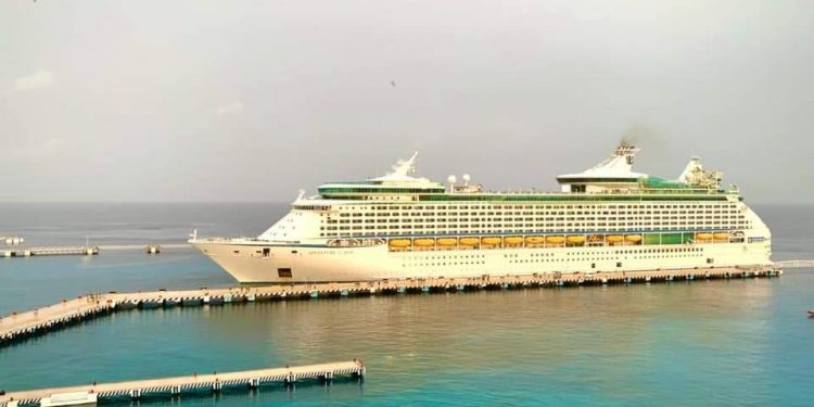 LLEGADA DE CRUCERO GENERA GRAN ALEGRÍA EN COZUMEL