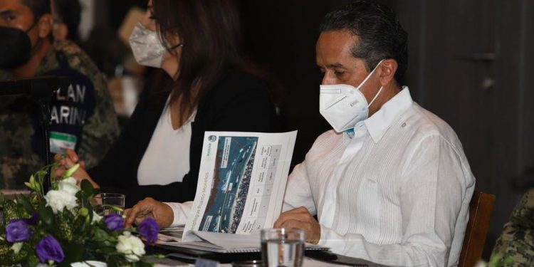 AUTORIDADES, LEGISLADORES Y CIENTÍFICOS UNEN ESFUERZOS PARA COMBATIR EL RECALE MASIVO DE SARGAZO