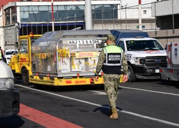 ESTE JUEVES, MÉXICO RECIBIÓ 585 MIL VACUNAS ENVASADAS CONTRA COVID-19 DE LA FARMACÉUTICA PFIZER-BIONTECH.