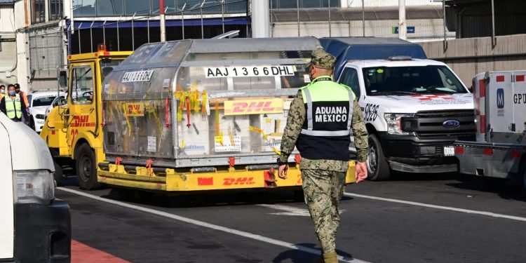 ESTE JUEVES, MÉXICO RECIBIÓ 585 MIL VACUNAS ENVASADAS CONTRA COVID-19 DE LA FARMACÉUTICA PFIZER-BIONTECH.