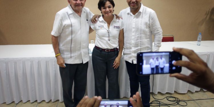 SENADORES DE MORENA RESPALDAN A JUANITA ALONSO