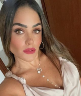 LA DIPUTADA ALESSANDRA ROJO DE LA VEGA, ANUNCIÓ SU RENUNCIA AL PVEM POR UTILIZAR MOVIMIENTO FEMINISTA