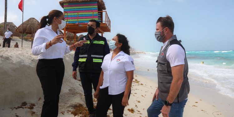 MARA SUPERVISA TRABAJOS EN PLAYA DELFINES AFECTADA POR EROSIÓN