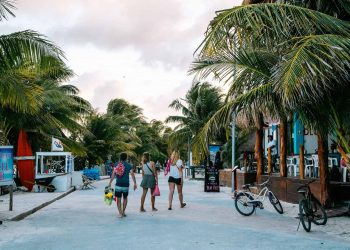 REPUNTA EL TURISMO NACIONAL EN MAHAHUAL