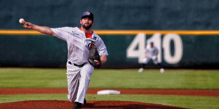 ELECTRIZANTE CHOQUE ENTRE GUERREROS Y TIGRES EN EL CARIBE