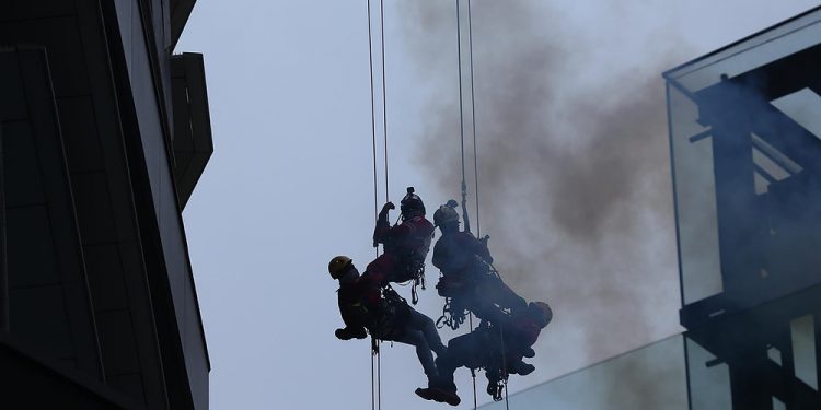 JOVEN MUERE PRESUNTAMENTE TRAS CAER DURANTE SIMULACRO DE SISMO