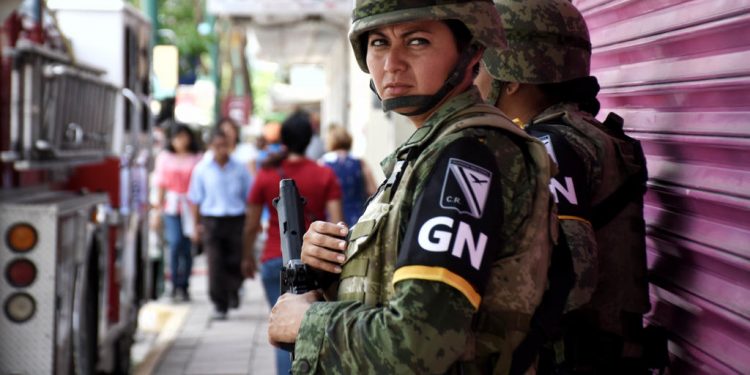 AMLO VA POR REFORMA PARA QUE LA GUARDIA NACIONAL PASE A SEDENA