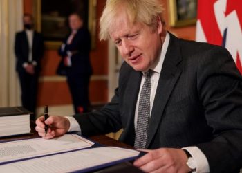 EL BREXIT ES UNA OPORTUNIDAD PARA CREAR EMPLEO Y UNIR AL PAÍS, DICE BORIS JOHNSON