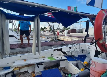 EXPLOSIÓN EN EMBARCACIÓN DE BUCEO CAUSA TERROR EN COZUMEL