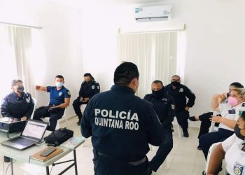 CAPACITAN A POLICÍAS DE ISLA MUJERES EN «ACTUACIÓN POLICIAL CON PERSPECTIVA DE GÉNERO»