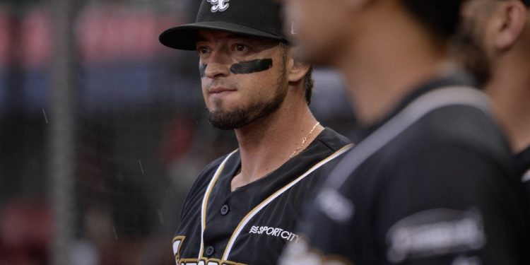 LLEGA ALEX GONZÁLEZ AL EQUIPO QUE NACIÓ CAMPEÓN