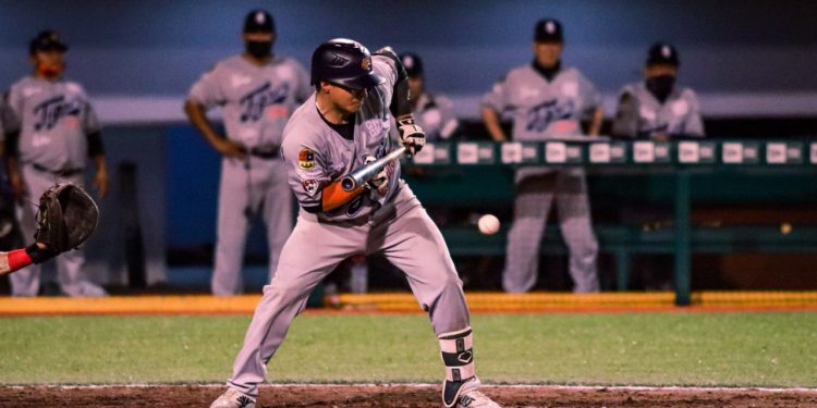 TIGRES GANA Y EMPATA LA SERIE EN VERACRUZ