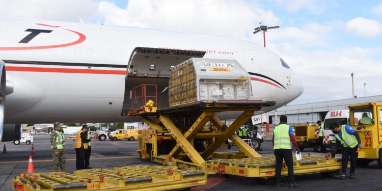 ESTE JUEVES ARRIBARON A MÉXICO 585 MIL VACUNAS DE LA FARMACÉUTICA PFIZER-BIONTECH