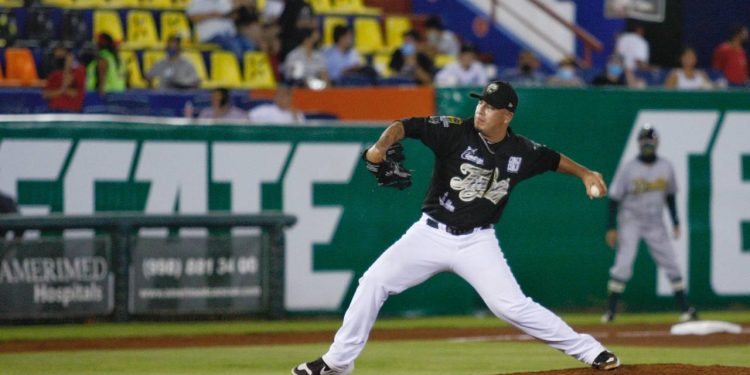 PERICOS SE ADELANTA EN LA SERIE