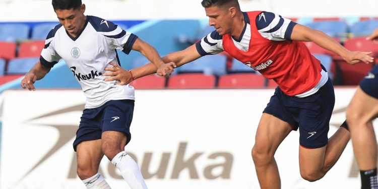 ADÁN ZARAGOZA, LISTO PARA BUSCAR UN LUGAR CON CANCÚN FC