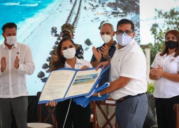 CANCÚN SE COLOCA A LA VANGUARDIA CON 39 DISTINTIVOS BLUE FLAG