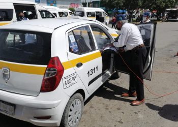 PARA EVITAR EL SEMÁFORO ROJO, IMOVEQROO INTENSIFICA SUPERVISIÓN AL TRANSPORTE PÚBLICO