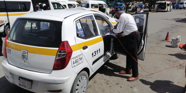 PARA EVITAR EL SEMÁFORO ROJO, IMOVEQROO INTENSIFICA SUPERVISIÓN AL TRANSPORTE PÚBLICO