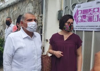 ADÁN AUGUSTO EMITE SU VOTO