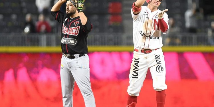 EXPLOTÓ LA OFENSIVA DEL MÉXICO Y SE LLEVARON EL PRIMERO VS TABASCO 10-6